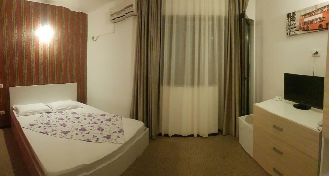 Hôtel Da Boss à Costinesti Extérieur photo