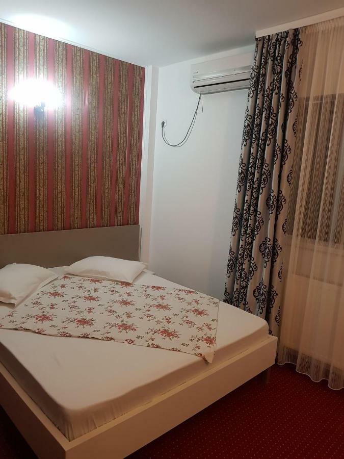 Hôtel Da Boss à Costinesti Extérieur photo