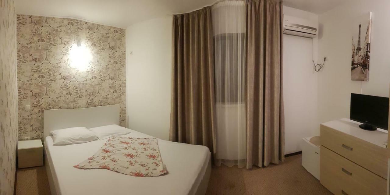 Hôtel Da Boss à Costinesti Extérieur photo